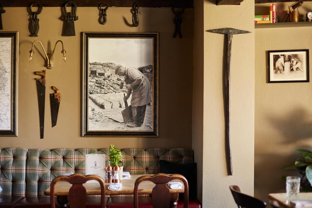 The Quarrymans Arms Hotel Коршам Екстериор снимка